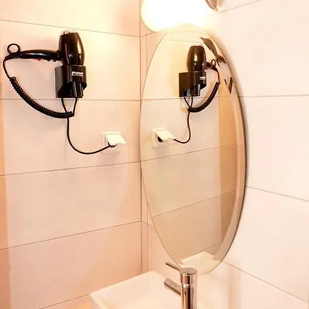 Island Dreams Rooms & Suites 3*