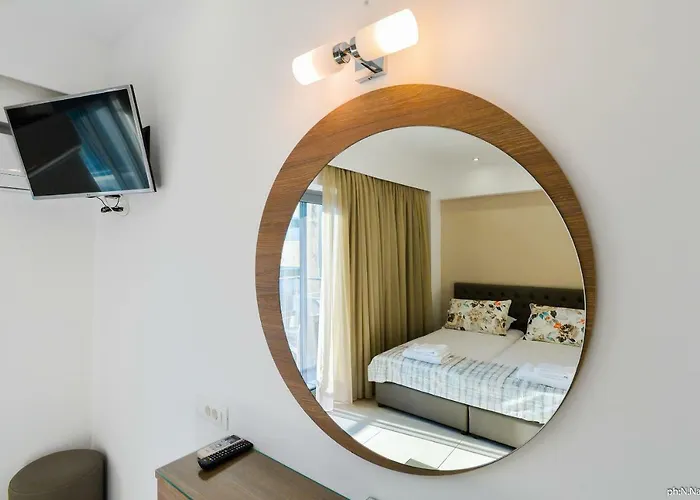 Island Dreams & Rhodes City