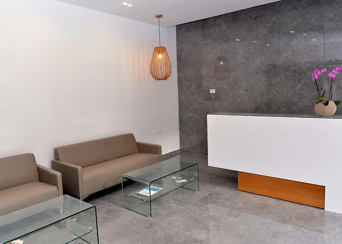 Island Dreams Rooms & Suites