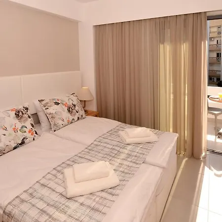 Island Dreams & Гостьовий будинок Rhodes City